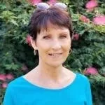 Natalie Talks Live on StarzPsychics Network Radio - Guest Author Denise Mast Broadwater